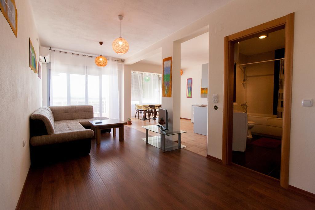 Art I Apartments 울친 외부 사진
